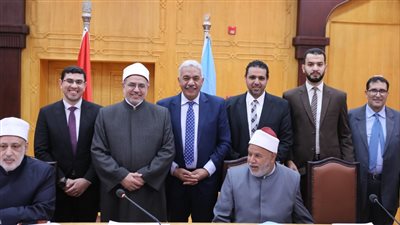  جامعة الأزهر تتخذ قرارًا عاجلاً بشأن الرسائل العلمية