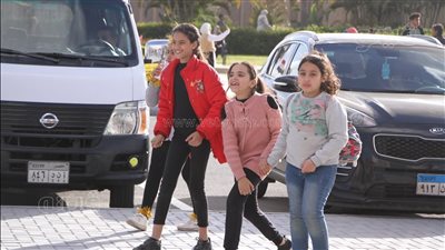 معرض الكتاب، تزايد الإقبال الجماهيري في سادس أيامه والأطفال يخطفون الأنظار (صور)