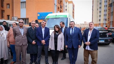 وزيرة الهجرة تتفقد قافلة طبية لأهالي الأسمرات 