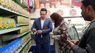 محافظ سوهاج يكلف رؤساء المدن بمتابعة المحلات والتوسع فى إقامة معارض أهلا رمضان 