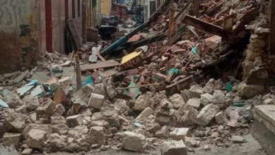 انهيار عقارين غرب الإسكندرية دون إصابات (صور) 