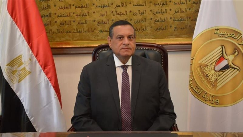  اللواء هشام آمنة
