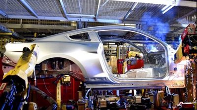 بسبب تسرب الغاز في المصنع.. فورد توقف إنتاج موستنج مؤقتا