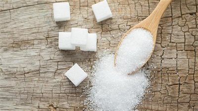 باللون والمذاق.. اعرف الفرق بين سكر البنجر وسكر القصب 