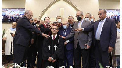 أندرية زكي يرسم قس وشمامسة جدد لكنيسة سيدي بشر بحري الإنجيلية