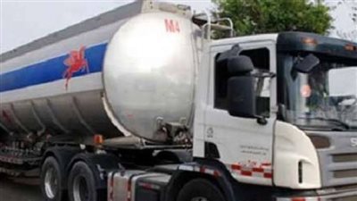  بالأرقام.. حمولة سيارات البنزين على الطرق السريعة بعد تعديلات هيئة البترول 