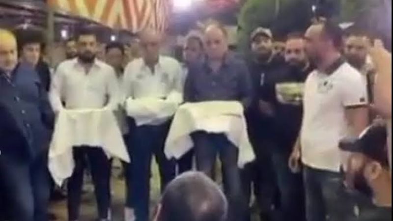 واقعة تقديم الكفن