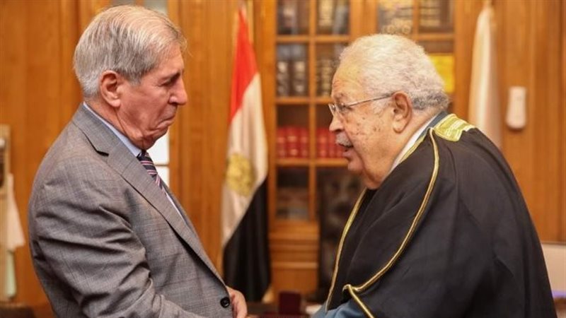 رئيس اتحاد المحامين
