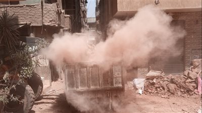 إخلاء 4 منازل مجاورة للعقار المنهار بشبرا الخيمة وتدعيم 6 أخرى