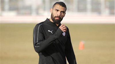 الزمالك يوافق على بيع محمود عبدالعزيز للمقاولون