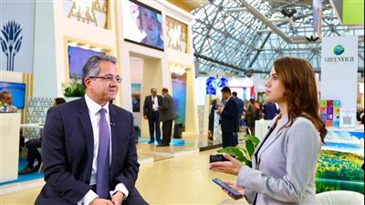 وزير السياحة يتفقد الجناح المصري المُشارك في معرض السياحة Leisure الدولي بموسكو