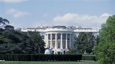 لازم يتأدبوا.. بيان من البيت الأبيض بشأن طرد الجنود الرافضين للقاح كورونا