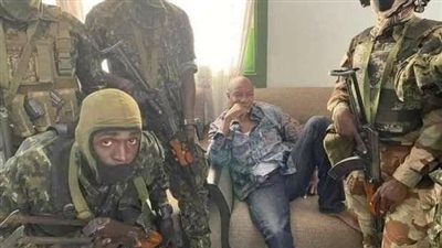 قرار صادم من المجلس العسكري الغيني بشأن أموال الحكومة