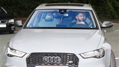 غاوي يمشي غلط.. رياض محرز 