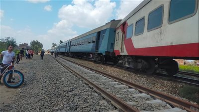 استبدال سائق قطار الإسماعيلية - الإسكندرية الخارج عن القضبان | فيديو 