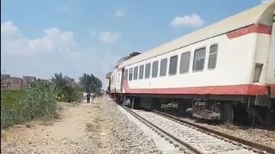 السكك الحديدية تعد تقريرا فنيا عن حادث قطار الزقازيق 