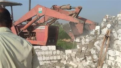 إزالة 7 حالات تعدٍ في بني سويف وتركيب مطبات صناعية