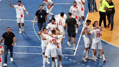 ١٥ صورة ترصد احتفال فريق الزمالك لكرة اليد بكأس السوبر الأفريقي 