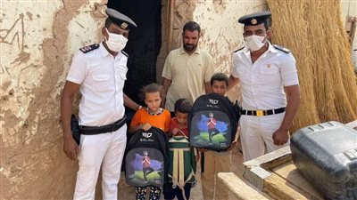 أمن الوادي الجديد يوزع 500 حقيبة مدرسية لذوي الهمم | صور