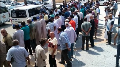 أهالي العريش يشيعون جثمان سهير جلبانة أول برلمانية سيناوية | صور 