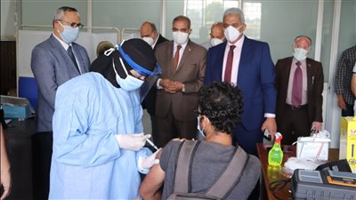 لطلاب جامعة الأزهر.. تعرف على أماكن تطعيم لقاح كورونا ورابط التسجيل