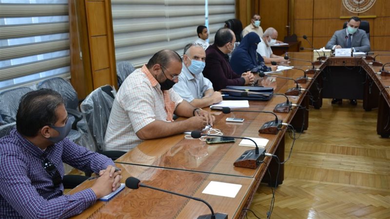 اجتماع نائب محافظ
