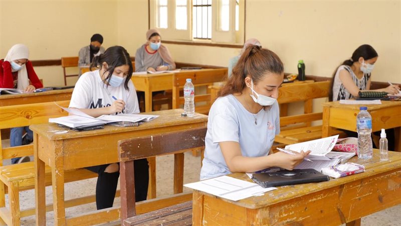 طلاب الثانوية العامة
