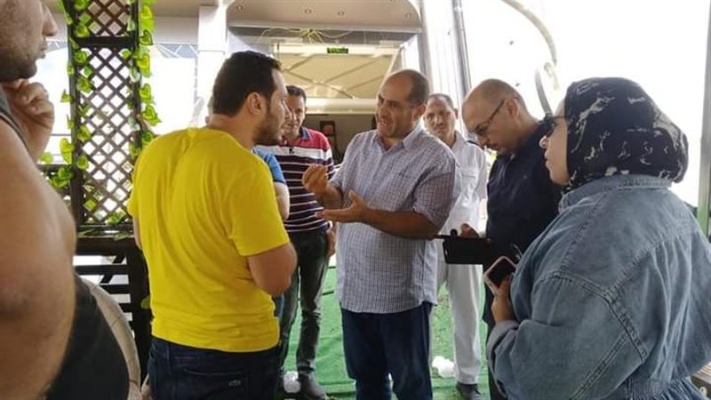 المطعم العائم الجانح
