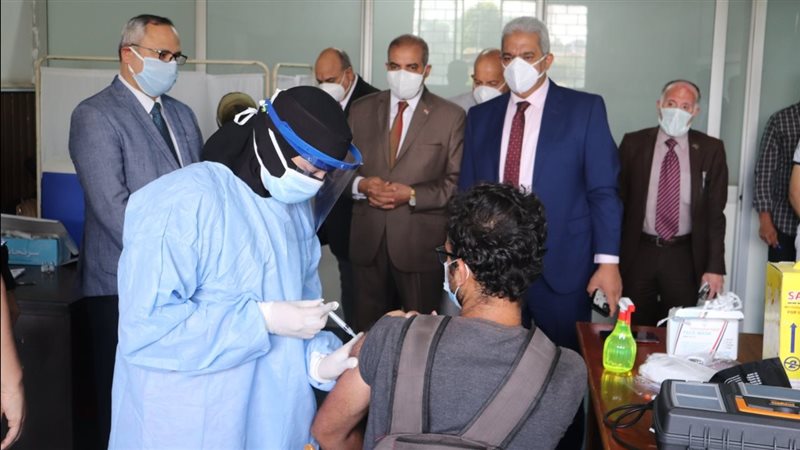 تطعيم فيروس كورونا