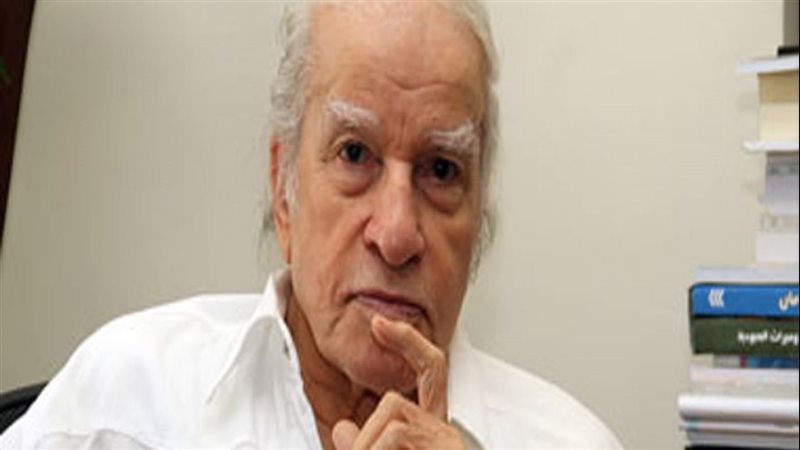 الكاتب الساخر أحمد
