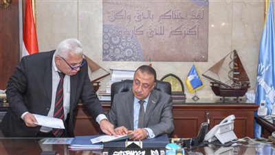 محافظ الإسكندرية: تطعيم 40656 معلمًا بلقاح كورونا