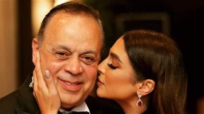 روجينا عن تكريمها في دير جيست: أهدى الجائزة لرفيق الرحلة أشرف زكي