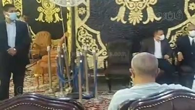 بدء عزاء رجل الأعمال محمود العربي بمصانعه في قليوب|فيديو