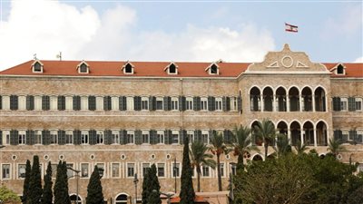 الحكومة اللبنانية: لا نملك عصا سحرية لكن يجب أن تكون الأقوال مقرونة بالأعمال