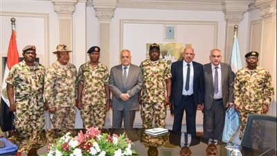 مباحثات بين العربية للتصنيع ووفد عسكري نيجيري لتعزيز التصنيع المشترك