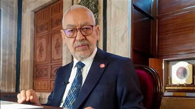 يضم شخصيات بدون مرجعية إسلامية.. المستقيلون من 