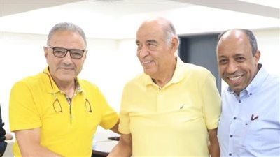 عماد سليمان: توقفنا عن مفاوضات لاعبين جدد لعرضها على طلعت يوسف