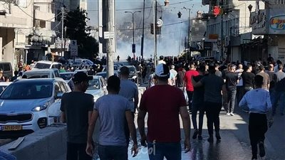 بزعم طعن إسرائيليين.. قوات الاحتلال تطلق النار على فتى فلسطيني