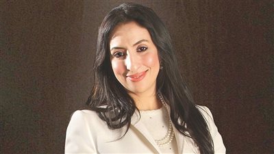 عزيز وسلوى.. قصة سيدة خطفت قلب رئيس وزراء المغرب | صور