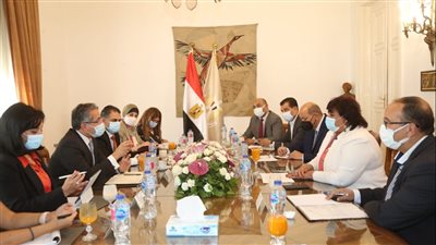 عبد الدايم والعناني يبحثان وضع إستراتيجية للترويج السياحي والثقافي لمصر محليا وعالميا