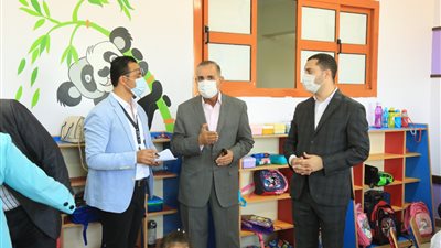 محافظ كفر الشيخ يتفقد سير العملية التعليمية بالمدرسة الدولية الحكومية للغات 