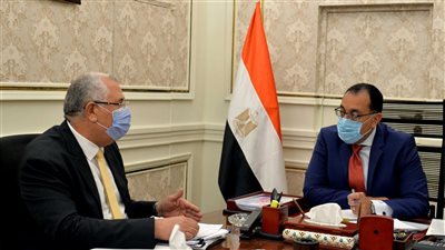 الحكومة تناقش مستجدات مشروع المزارع المصرية النموذجية المشتركة في أفريقيا