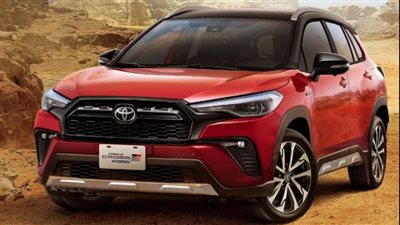 تويوتا كورولا كروس جي آر سبورت تعتمد على الأداء الرياضي