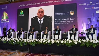 الإسكان: العاصمة الإدارية بداية لتنمية سيناء.. والأهداف الاقتصادية أساس التوسع العمراني