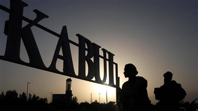 أول طائرة إيرانية تصل مطار كابول