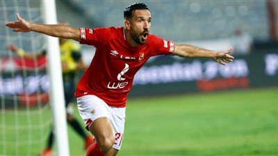 تفاصيل مفاوضات الأهلي مع علي معلول لتجديد تعاقده