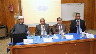 دورة تدريبية للأئمة بجامعة جنوب الوادي في مجال تنظيم الأسرة | صور
