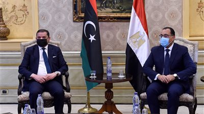رئيسا وزراء مصر وليبيا يشهدان التوقيع على اتفاقيات وبروتوكولات تعاون بين البلدين