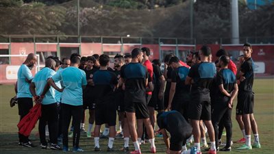 مران الأهلي| موسيماني يجتمع باللاعبين قبل انطلاق التدريبات