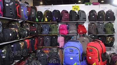 إقبال متوسط على معرض 